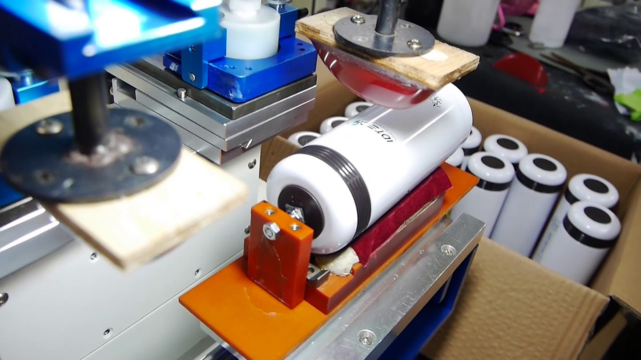 Stampa su thermos: borracce personalizzate in tampografia